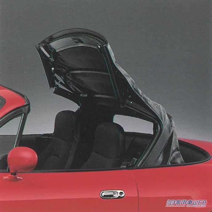 |ハイパワースポーツ全盛の中、その流れに逆らっって開発された軽量オープンスポーツ。「人車一体」で操る楽しさを世界に示したグローバルカーだった