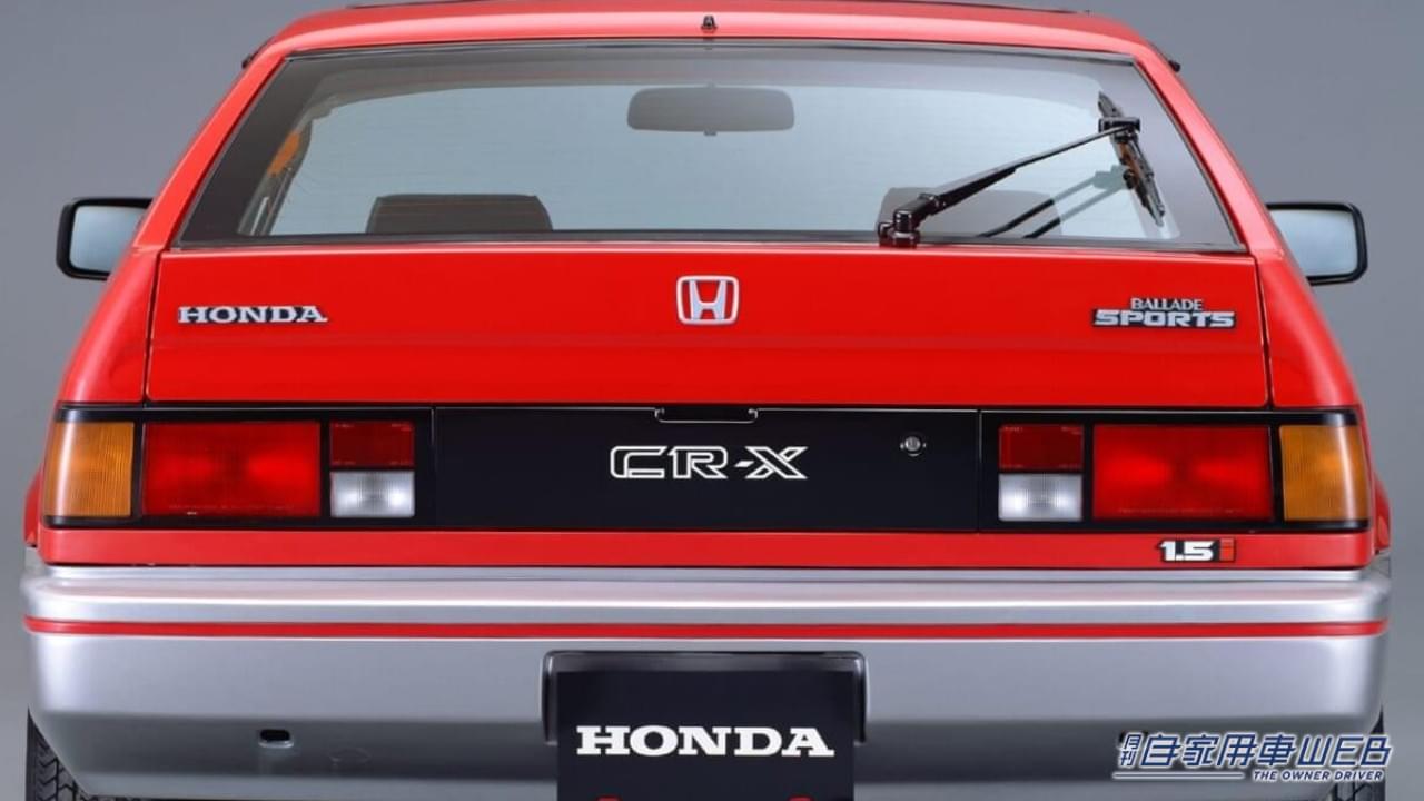 |手頃な価格と低燃費で人気モデルに。キレるハンドリング・超軽量ボディ・高回転エンジンが魅力。