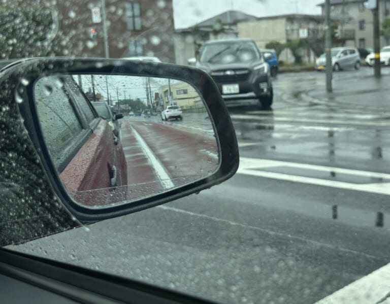 ゼロワイパーフィルムタイプ 車種専用［カーメイト］｜「貼るだけで効果」「どういう原理なの？」ドライバーのストレス解消、安全運転にも貢献。大型サイズが新たに追加