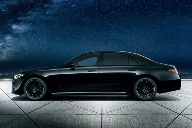 内と外、すべてを黒で染め上げた、特別なSクラス【S 580 4MATIC long Night Edition】