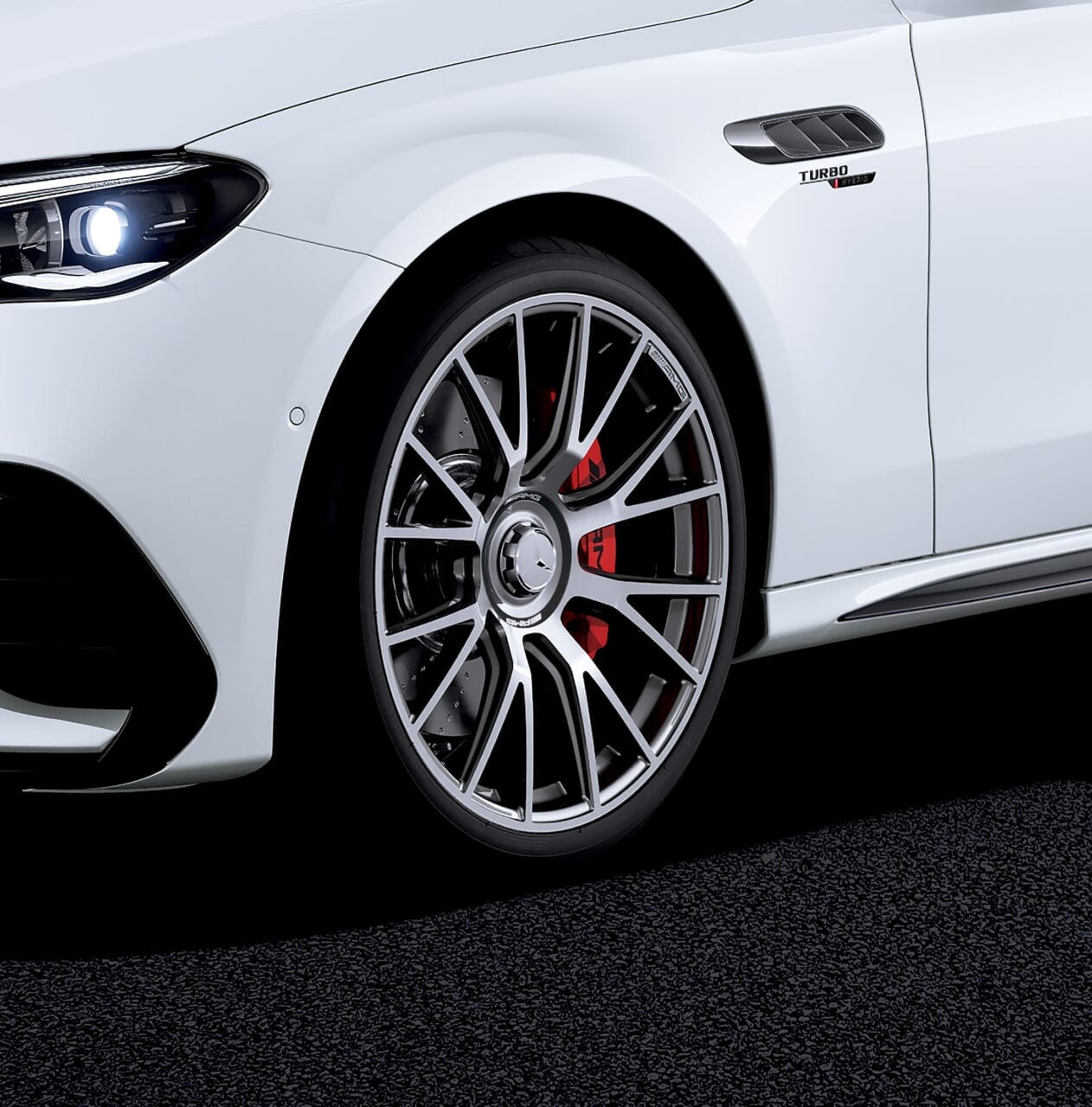 ｜メルセデスAMG E53に人気装備をプラスしたハイエンドモデル「エディション ナイトカーボン」150台限定発売