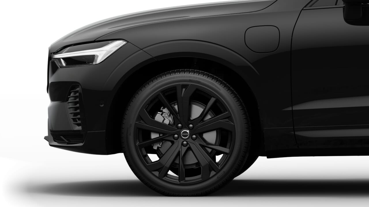 ｜ボルボ XC60、漆黒の特別仕様車「Black Edition」を発売
