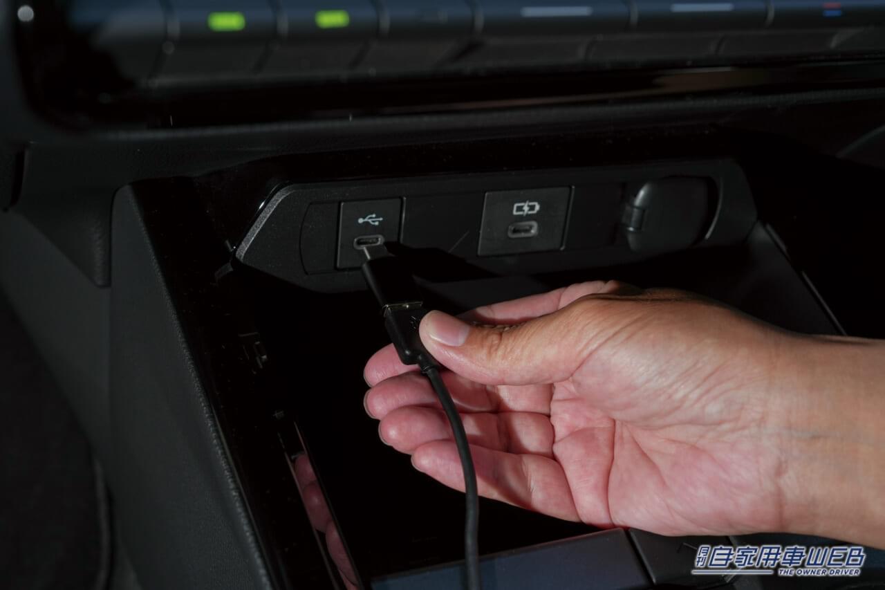 |「こんなの欲しかった!」 車載ディスプレイでネット動画が見られる話題の“カーエンターテイメントアダプター”って何だ⁉︎