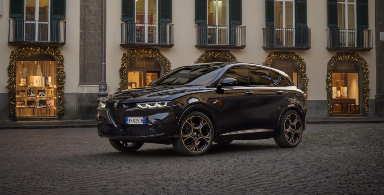 ｜細部にクラフトマンシップが息づく限定シリーズが日本上陸。【アルファロメオ トナーレ ハイブリッド インテンサ：価格は634万円】