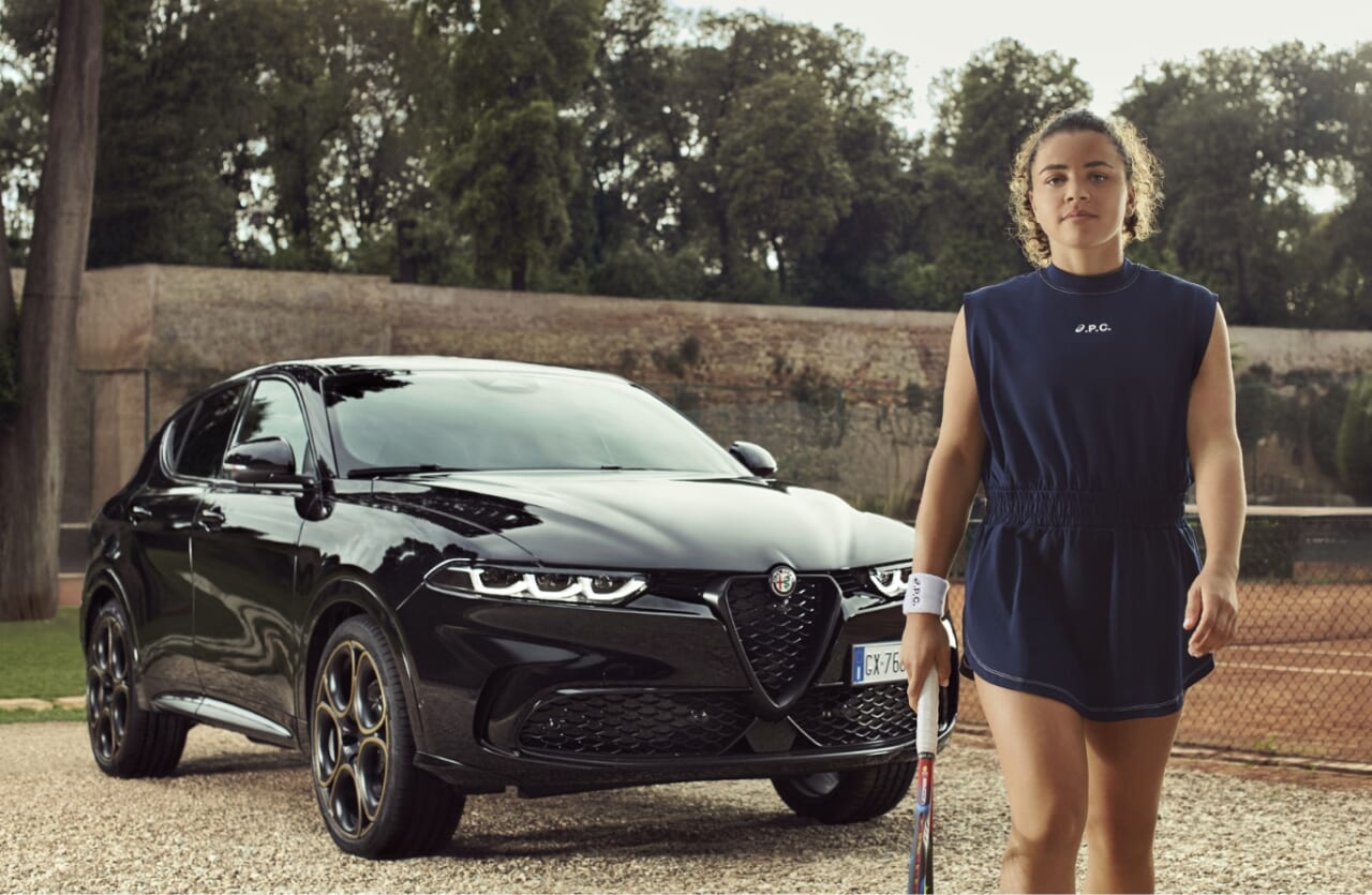 ｜細部にクラフトマンシップが息づく限定シリーズが日本上陸。【アルファロメオ トナーレ ハイブリッド インテンサ：価格は634万円】