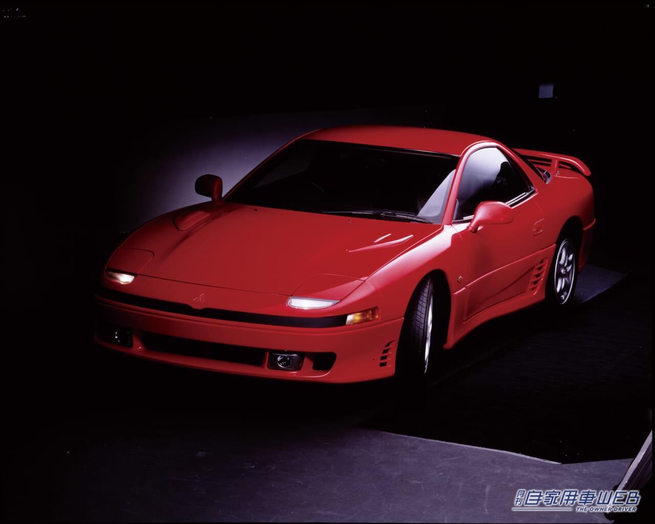 |「重戦車」か「韋駄天」か?ライバルをハイテク装備で無理やりねじ伏せた、異色のハイパフォーマンスカー【圧倒的な加速は今でも魅力】