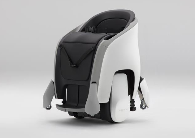 ホンダがハンズフリーパーソナルモビリティ「UNI-ONE」の事業化を決定