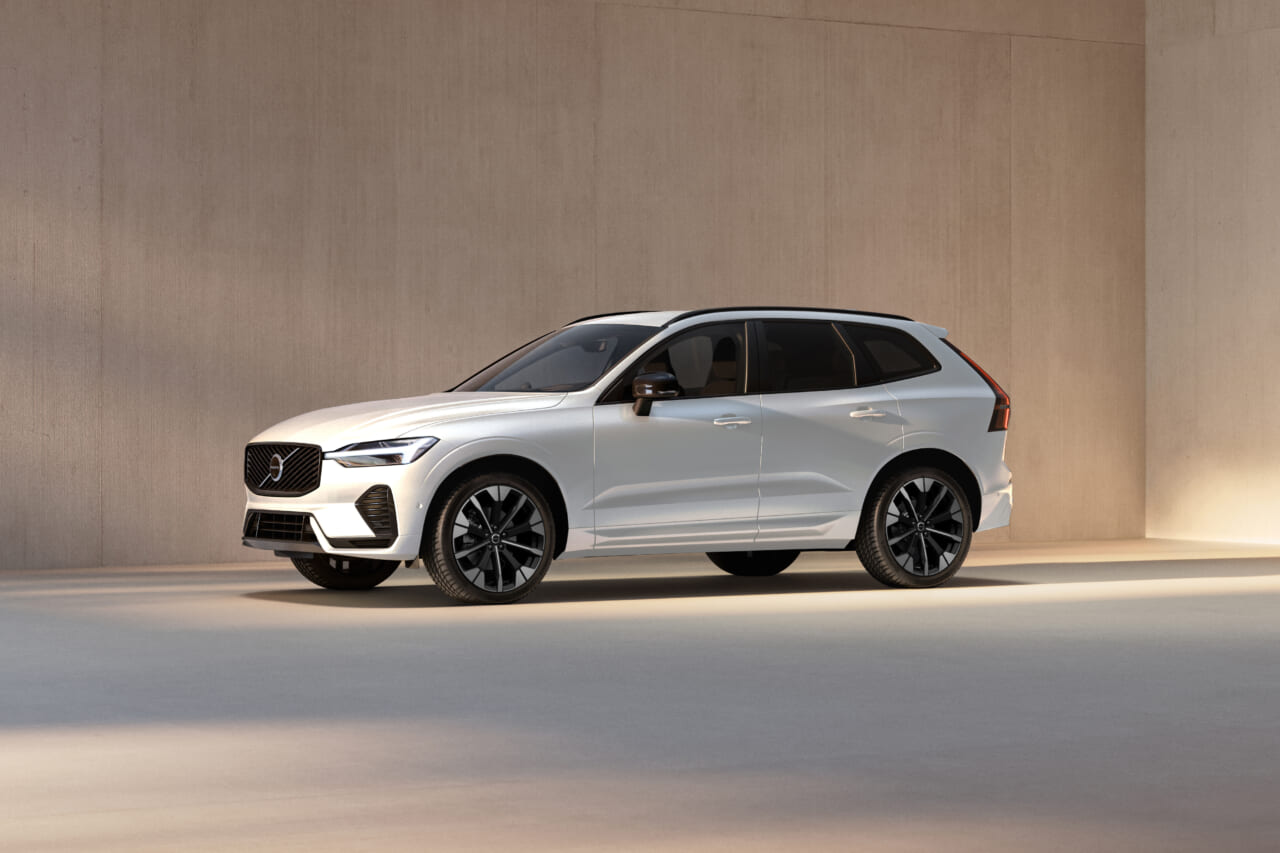 精悍なダークエクステリアが与えられた、ボルボXC60が登場【XC60 Ultra B5 AWD Dark Edition、価格は889万円】