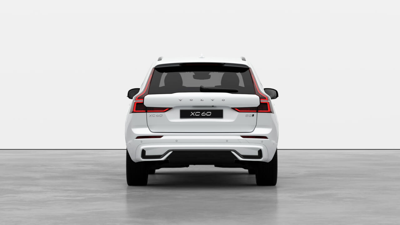 ｜精悍なダークエクステリアが与えられた、ボルボXC60が登場【XC60 Ultra B5 AWD Dark Edition、価格は889万円】