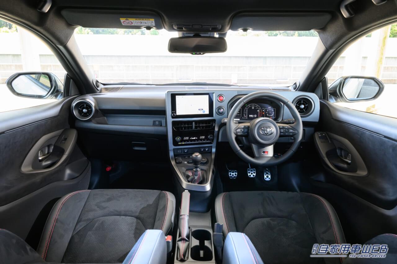 |戦闘力を大幅に向上させる「エアロパフォーマンスパッケージ」は、最新「25式」だけの特権にあらず。既存の「GRヤリス」オーナーも迷わず買うべき逸品だった