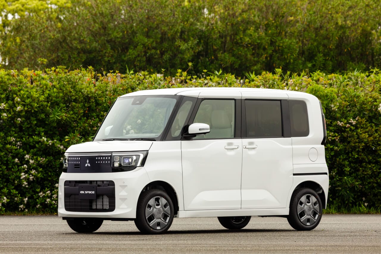 三菱自動車、新型eKスペースを10月29日に発売【内外装を一新して使いやすさ向上】