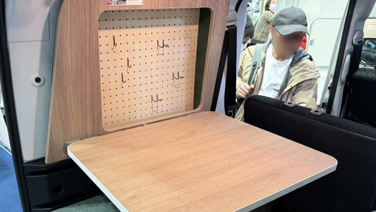 「えぇーッ 結構良いじゃん」軽キャンパーすごい。自分だけの秘密基地は、遊び心を忘れない大人にピッタリ。