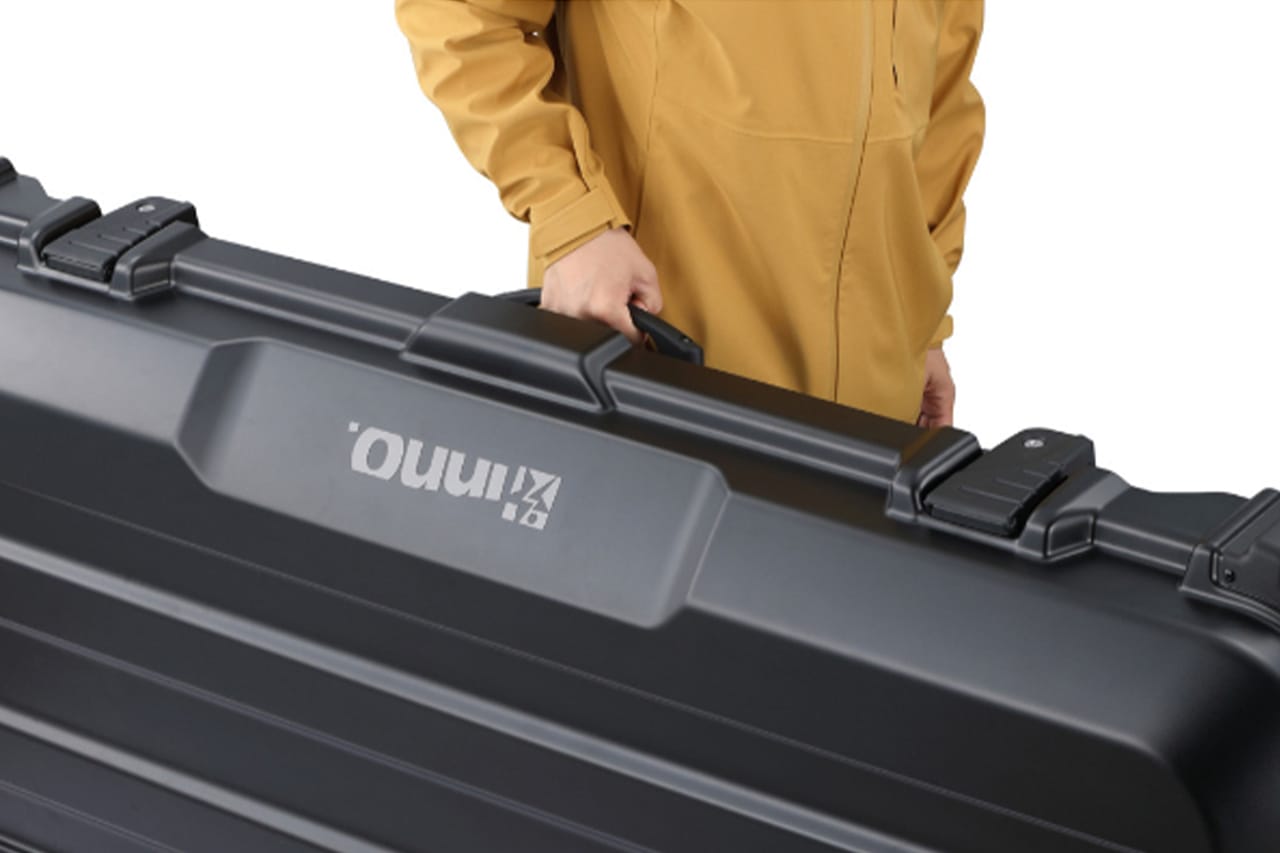 ｜「コレよく見るけど、何が入ってるの？」屋根の上の平べったいボックスの正体。「ああ、そうやって使うんだ？めっちゃ便利やん！」