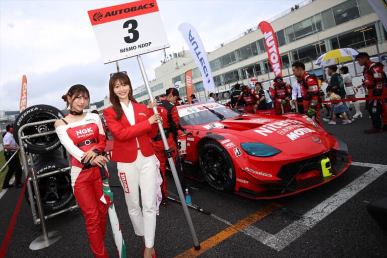 ポールポジションの3号車Niterra MOTUL Z|SUPER GT 第7戦オートポリスでHONDA CIVIC TYPE R-GTが初優勝!CIVIC TYPE R-GTラストイヤーに大金星!