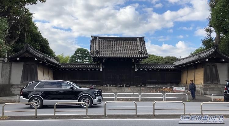 「センチュリーSUV」が米・トランプ大統領の車列に現る!【ザ・ビーストの並走車両として活躍】
