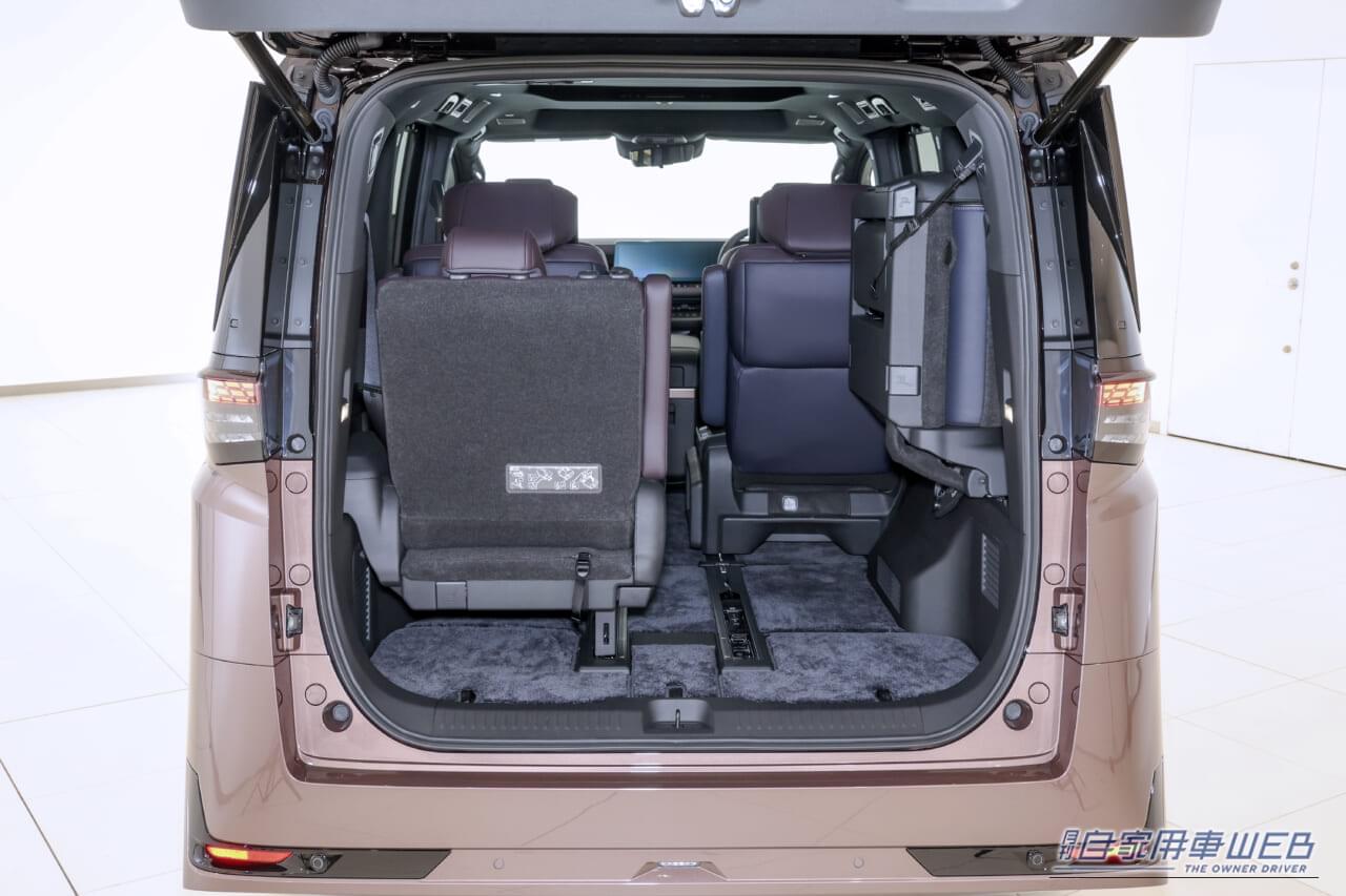 |日産がついに新型「エルグランド」を大公開! 高級ミニバン勢力図が変わる!?