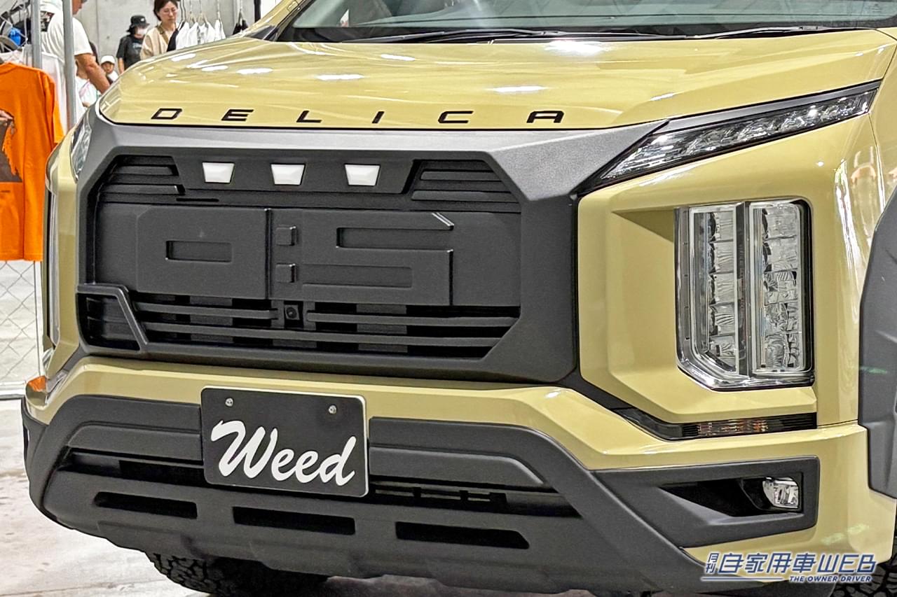 Weedのオプションパーツを装着したデリカD:5。｜「えっ…そこがスライドするの？」収納力がヤバい！ アイデア満載のプロの釣り師のカスタムカーを紹介！［三菱自動車 デリカD:5］