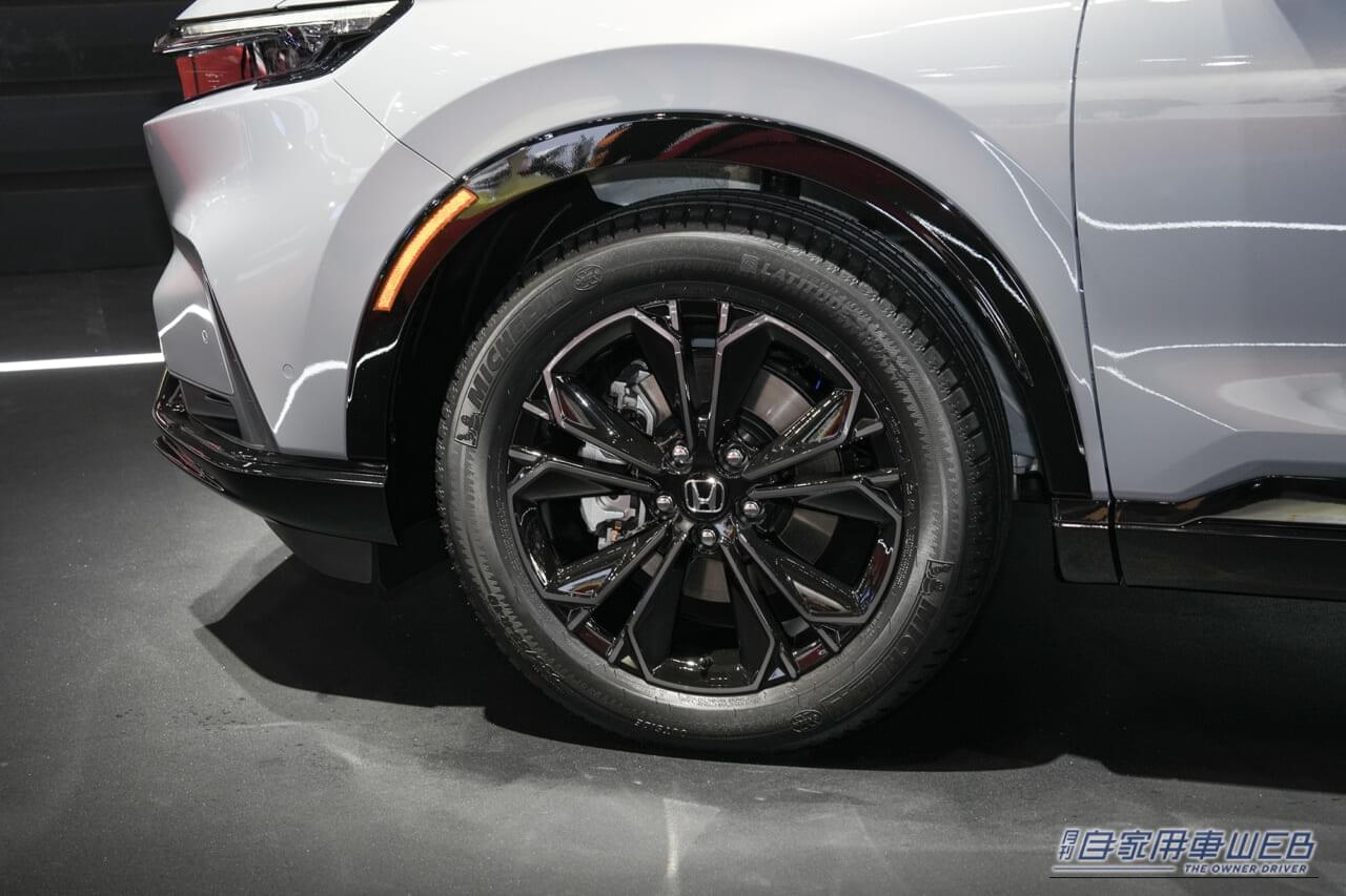 ｜ホンダCR-V、本格復活へ。 ブラック加飾の上級モデル日本初公開「日本専用モデルが今冬上陸へ】