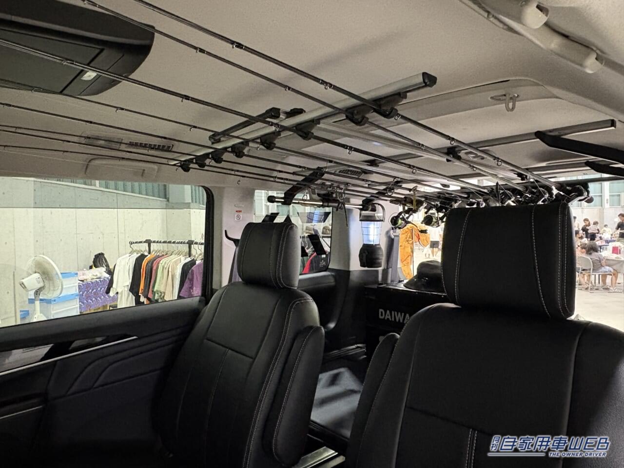 ｜「えっ…そこがスライドするの？」収納力がヤバい！ アイデア満載のプロの釣り師のカスタムカーを紹介！［三菱自動車 デリカD:5］