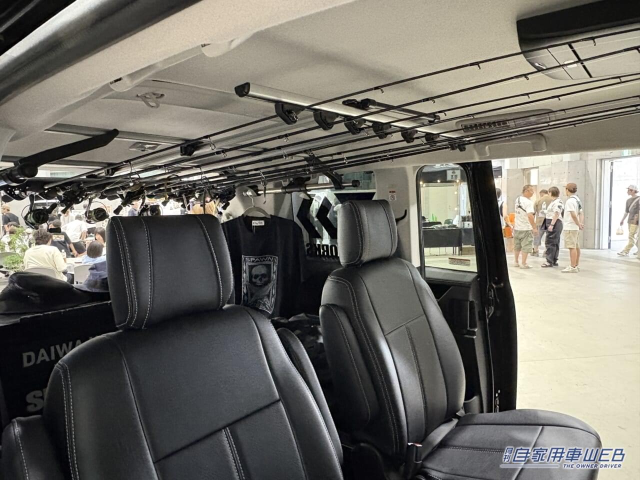 ｜「えっ…そこがスライドするの？」収納力がヤバい！ アイデア満載のプロの釣り師のカスタムカーを紹介！［三菱自動車 デリカD:5］