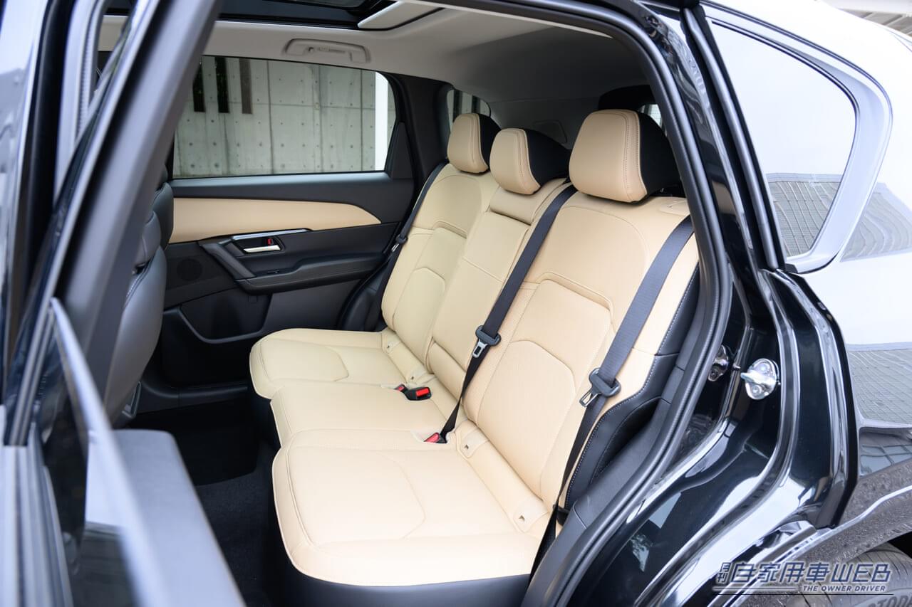 ｜マツダの大黒柱「CX-5」の新型が国内初披露。キープコンセプトに見えて中身は激変。「広さ」と「利便性」でも勝負できる万能モデルに