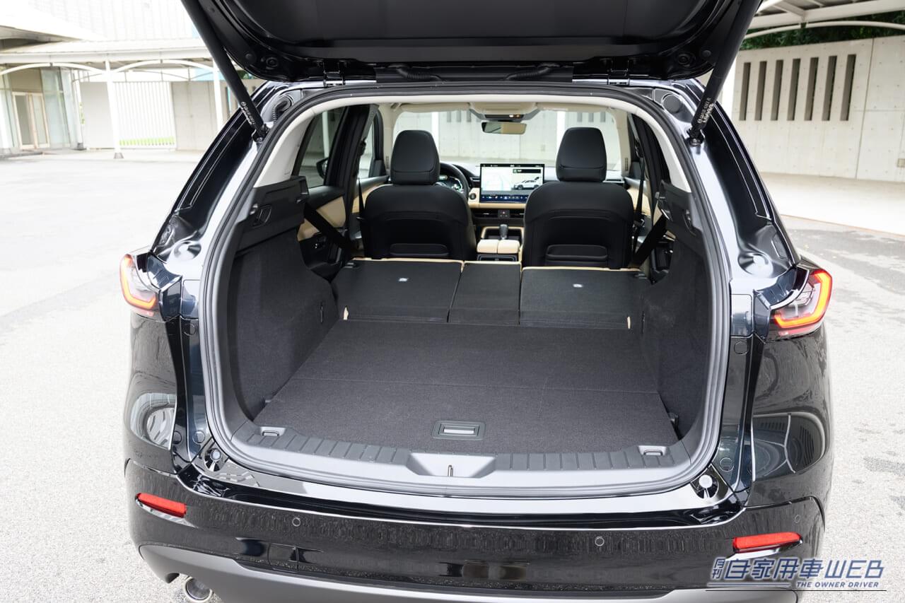 |マツダの大黒柱「CX-5」の新型が国内初披露。キープコンセプトに見えて中身は激変。「広さ」と「利便性」でも勝負できる万能モデルに