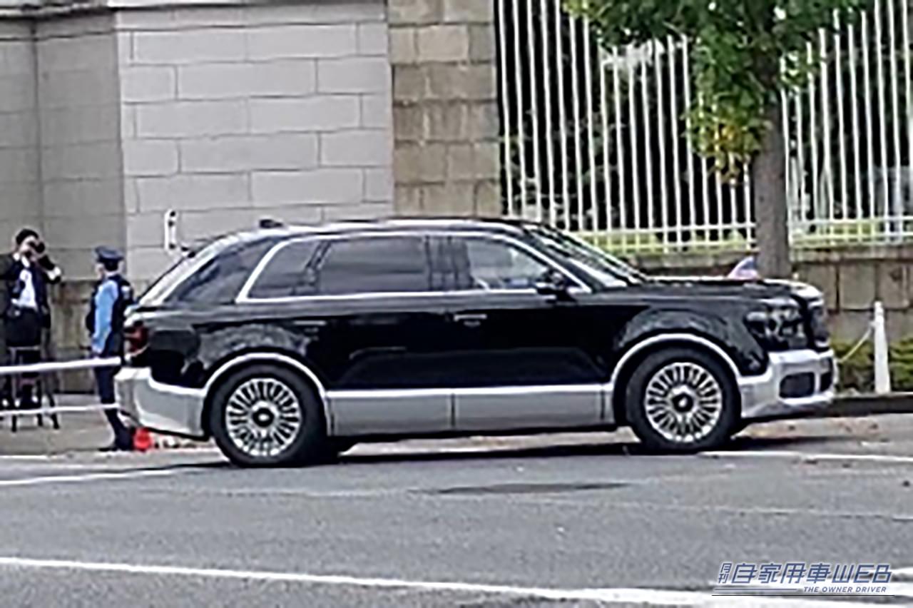 |「センチュリーSUV」が米・トランプ大統領の車列に現る!【ザ・ビーストの並走車両として活躍】