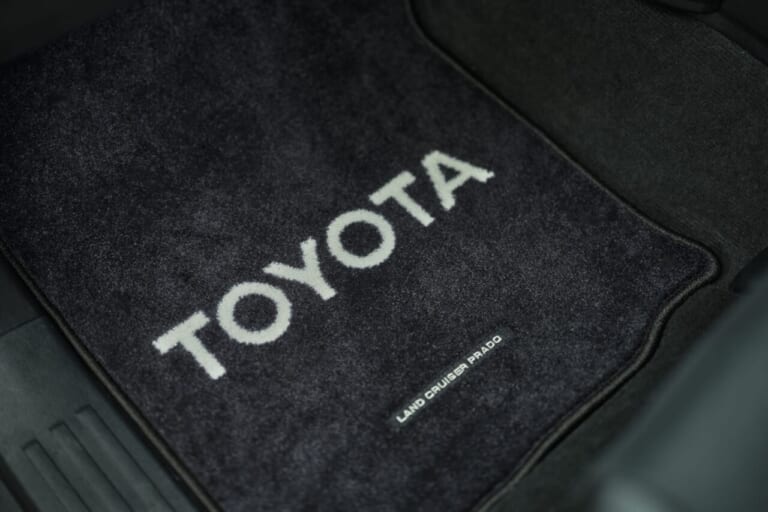 トヨタ ランドクルーザー プラド「ニュースケープ」［コーデバイ］｜「えっ…待って、めっちゃカッコいい」ノースフェイスとコラボしたトヨタのランドクルーザープラドが登場！ 超絶イケてるデザインと新色を公開