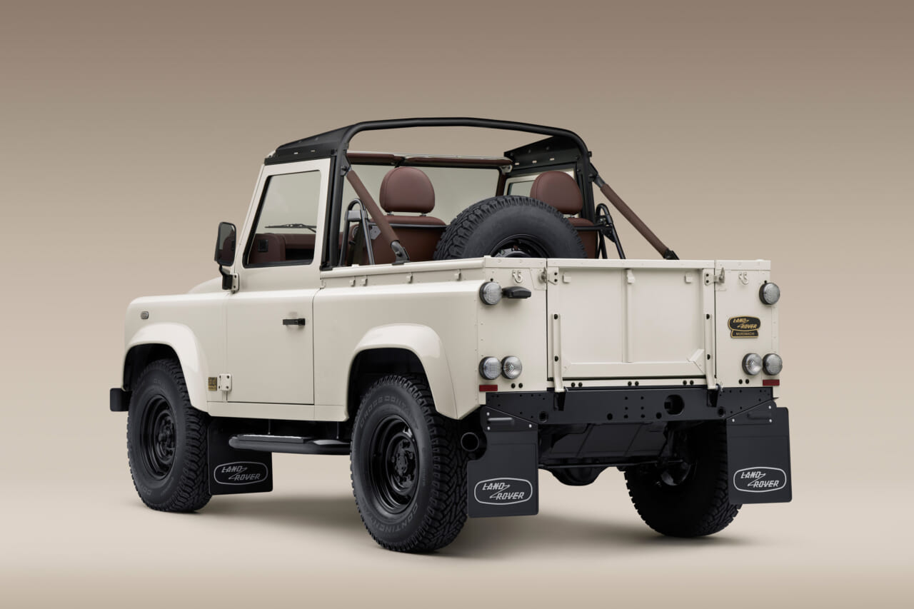 |究極のリビルドが施された、初代ディフェンダーが2台限定で復活【CLASSIC DEFENDER V8 MUROMACHI EDITION】