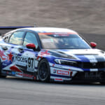 優勝の97号車 Racer ホンダカーズ桶川 CIVIC