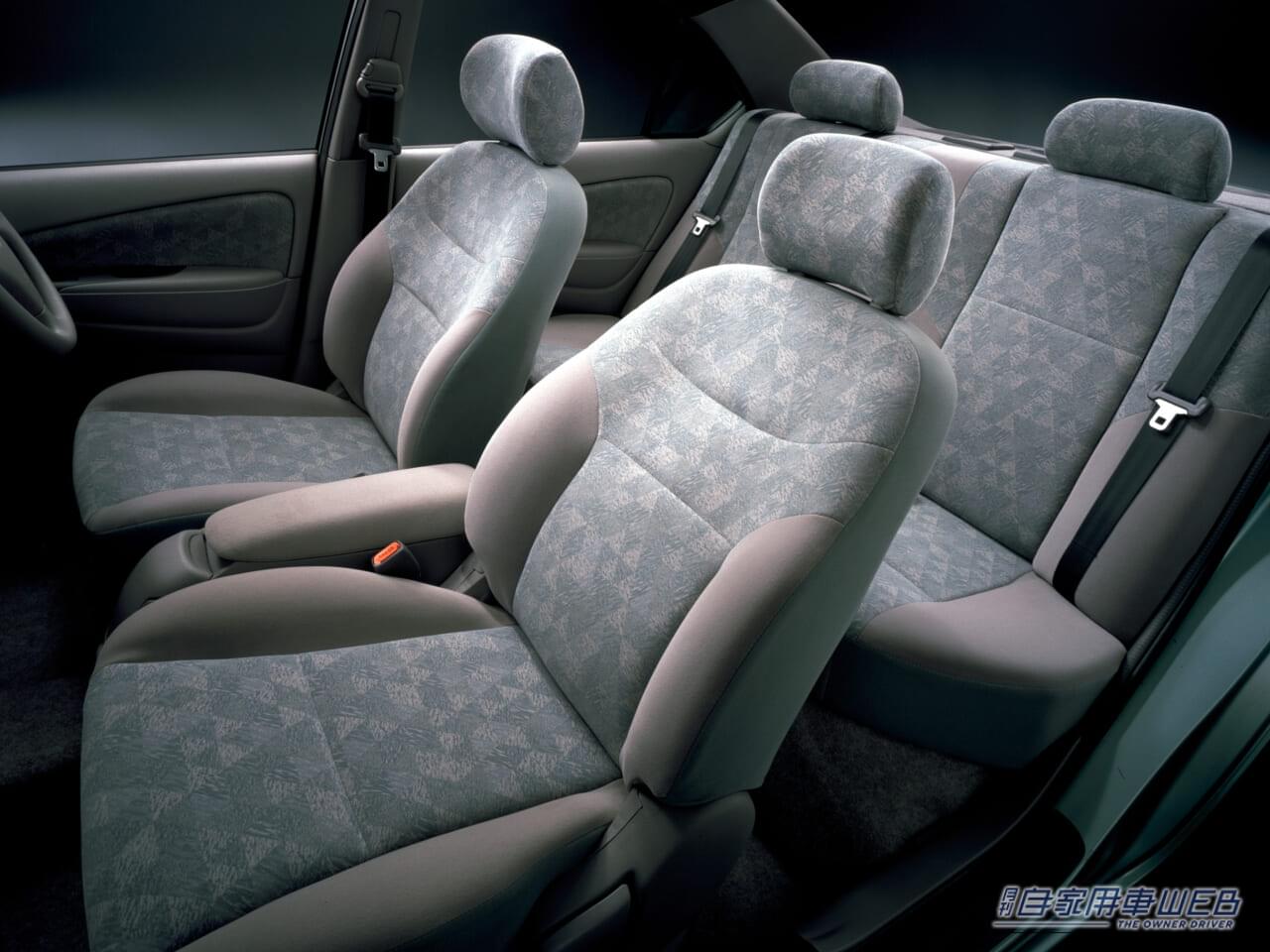 |「赤字覚悟」で世界初の技術を大衆車に搭載。初代プリウスは、なぜ破格の215万円で売ることができたのか?