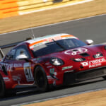 チャンピオンのD'station Porsche 992