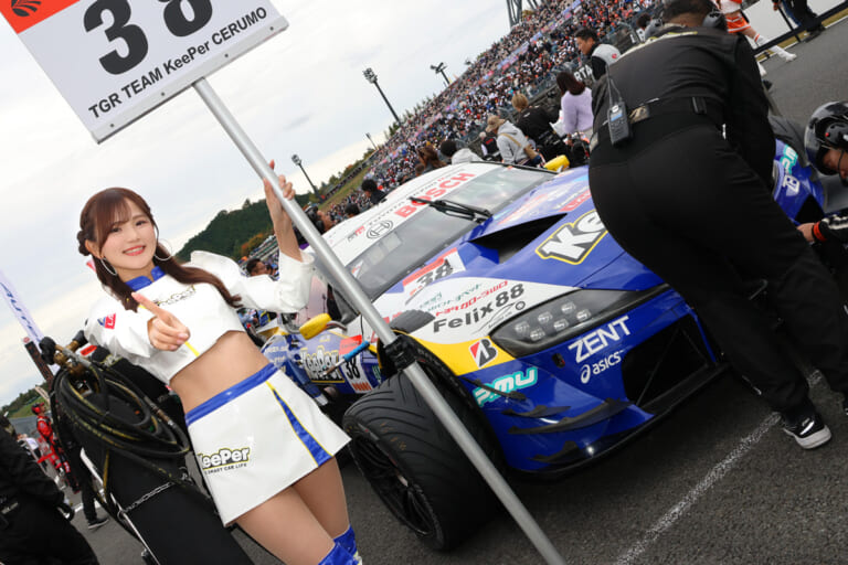 ポールポジションのKeePer CERUMO GR Supra|SUPER GT 最終戦でau TOM’S GR Supraが優勝でチャンプ決定!坪井選手は前人未到の3連覇達成!!