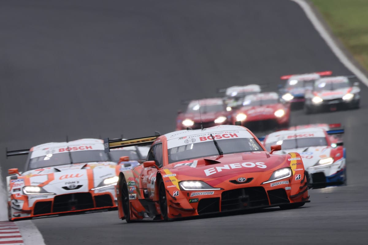 Race2優勝のENEOS X PRIME GR Supra|SUPER GT 最終戦でau TOM’S GR Supraが優勝でチャンプ決定!坪井選手は前人未到の3連覇達成!!