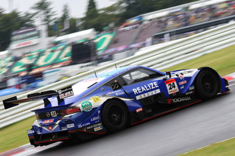 第6戦SUGOで優勝のリアライズコーポレーション ADVAN Z|SUPER GT 最終戦でau TOM’S GR Supraが優勝でチャンプ決定!坪井選手は前人未到の3連覇達成!!