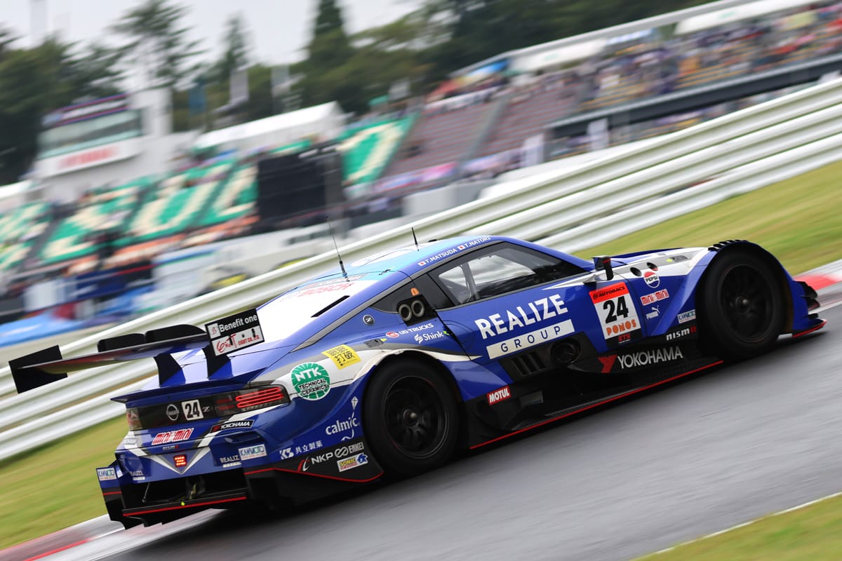 |SUPER GT 最終戦でau TOM’S GR Supraが優勝でチャンプ決定!坪井選手は前人未到の3連覇達成!!