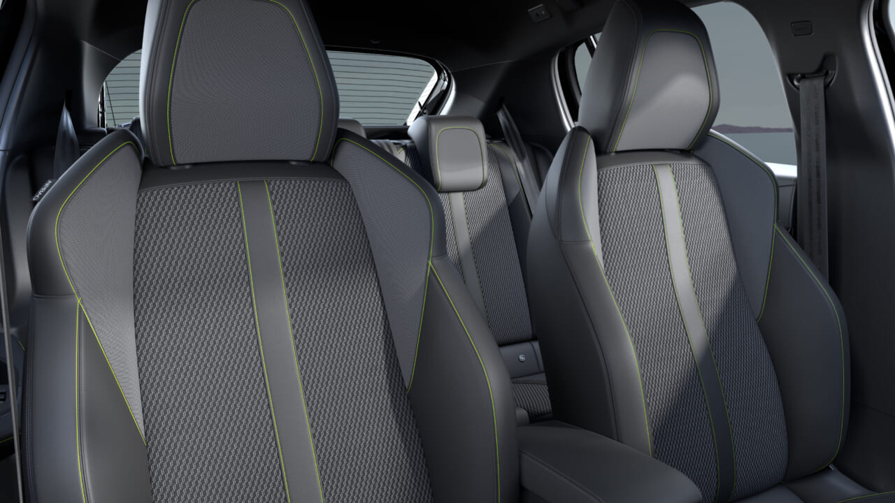 ｜1.2Lターボを組み合わせた最新ハイブリッドを追加【プジョー208 GT Hybrid】