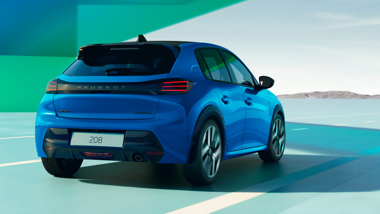 1.2Lターボを組み合わせた最新ハイブリッドを追加【プジョー208 GT Hybrid】