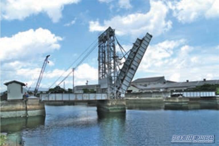 稼働中の末広橋梁｜「えっウソでしょ？」「その発想はなかった…」日本唯一の橋。意外過ぎる機能で思わず見入ってしまうレベル。さすが、国定重要文化財に指定されるだけはある。