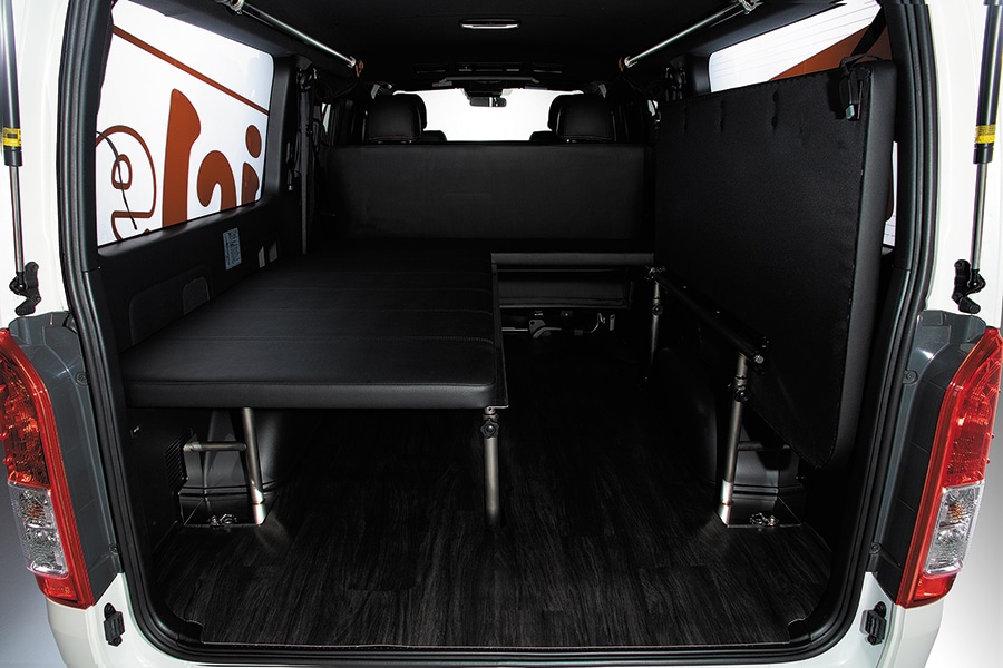 ｜「これは卑怯…好きに決まってる」趣味全開な大人にブッ刺さる、ワイルドなデザイン。釣り人が釣られる超絶特化型キャンピングカー。