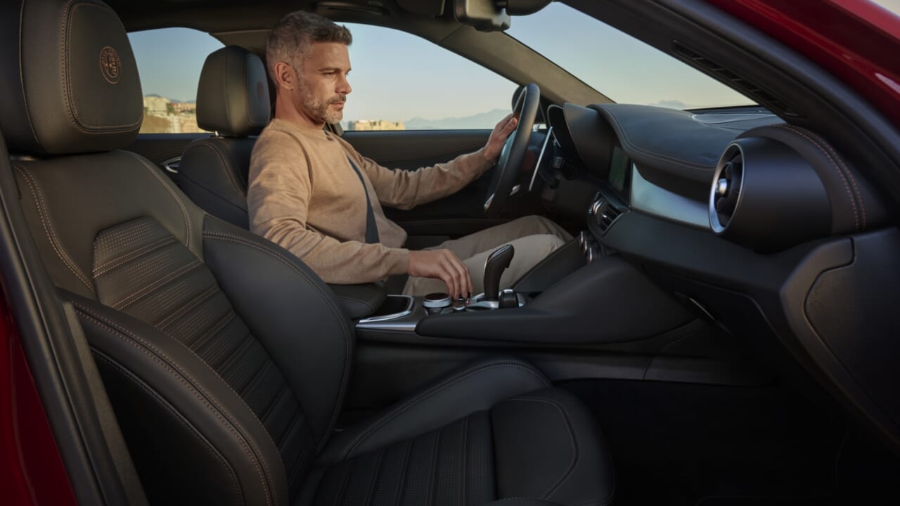 ｜アルファ ロメオ・ジュリア＆ステルヴィオに、限定車「INTENSA」シリーズ発売