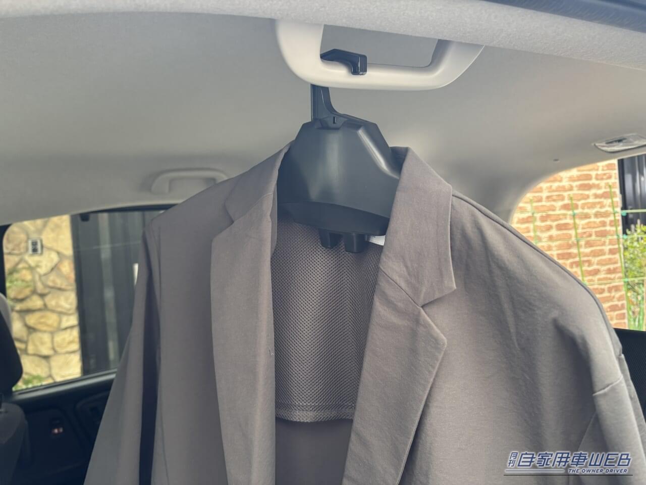 クラフトワークスのヘッドレスト｜「劇的に向上した…」簡単装着で愛車が激変。これからの季節は特に有効。「マジで買ってよかった…。コレはもう手放せませんわ」