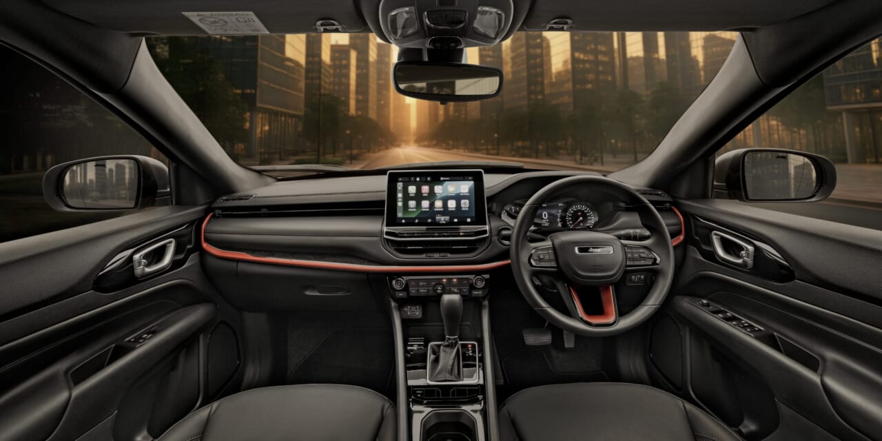 |内外装にレッドアクセントをプラスした限定モデル「ジープ コンパス トレイルエディション」発売