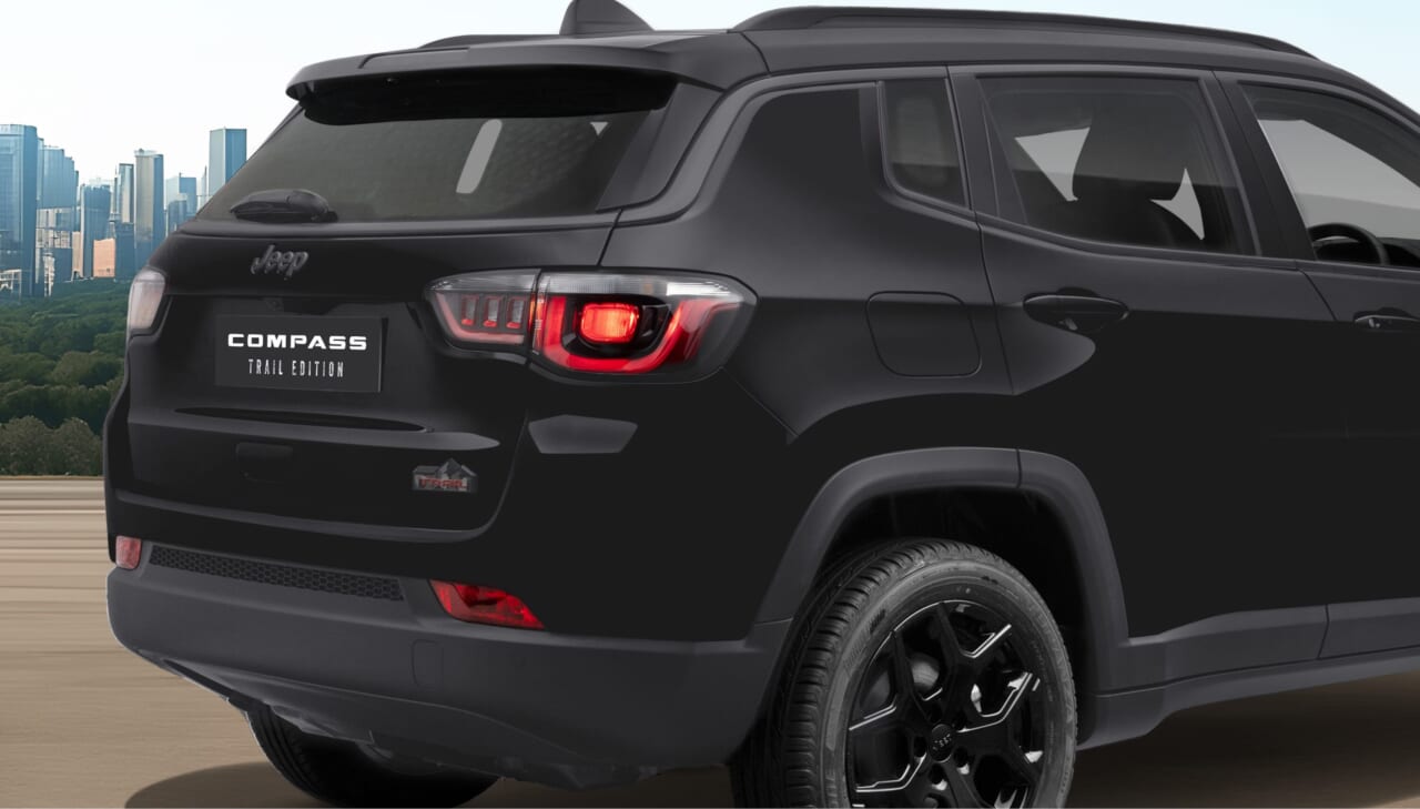 |内外装にレッドアクセントをプラスした限定モデル「ジープ コンパス トレイルエディション」発売