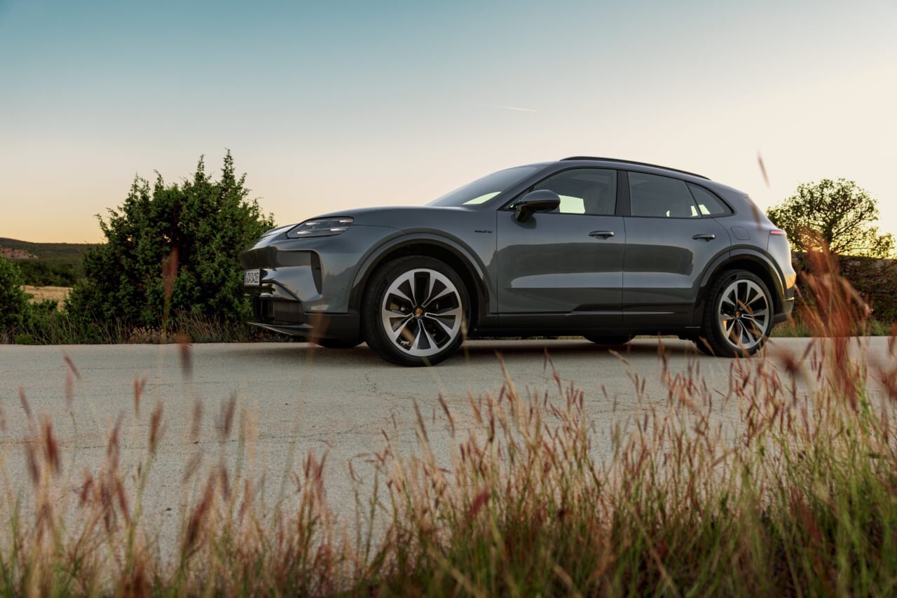 ｜驚愕の加速性能は2.5秒！史上最強カイエンが国内デビュー【新型カイエン・ターボ・エレクトリック】