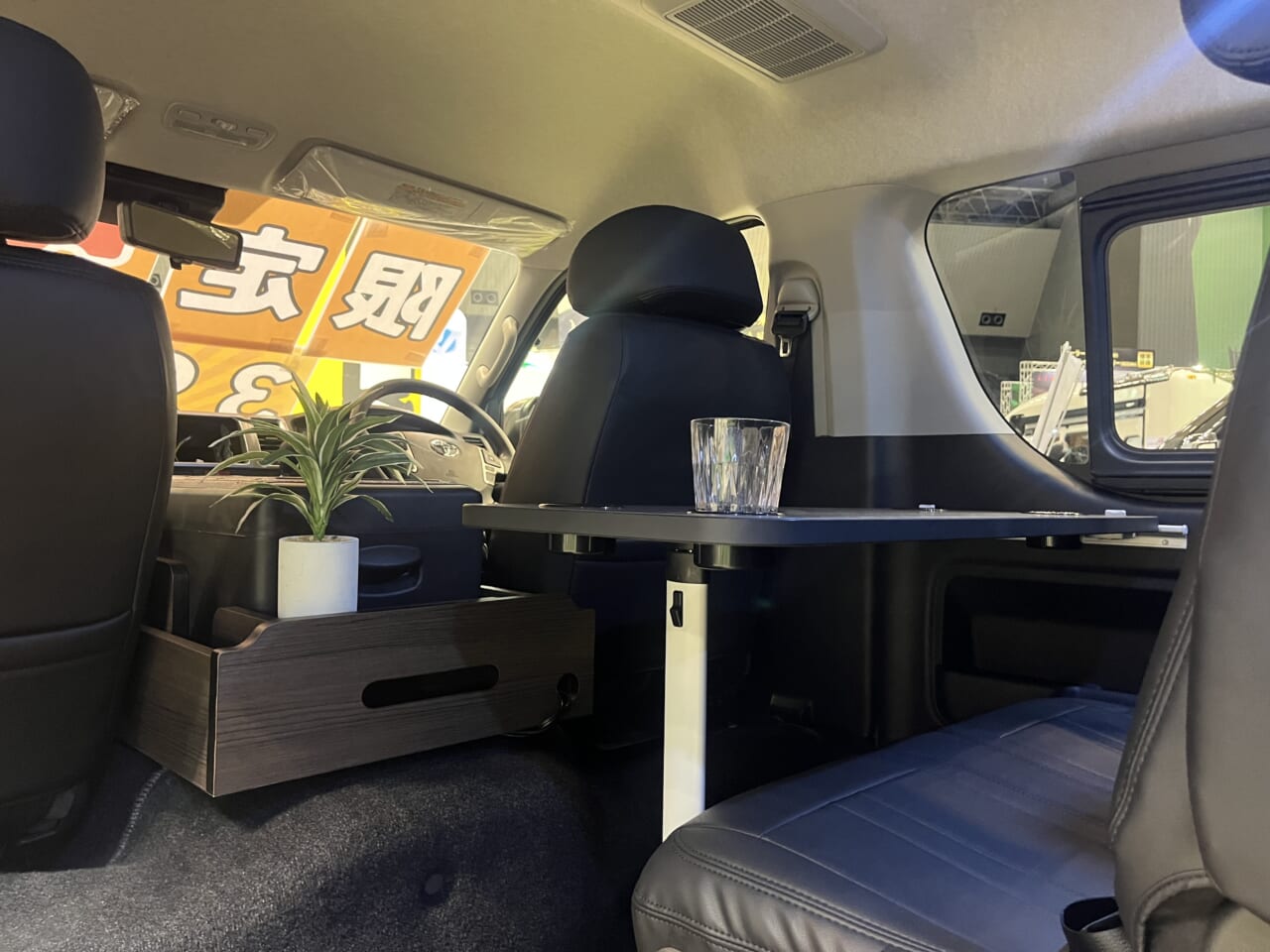 |398万円「トヨタ・希少な新車」特に入手が難しい新車を確保、しかも即納可能。細部にまでこだわった設計がブッ刺さる!