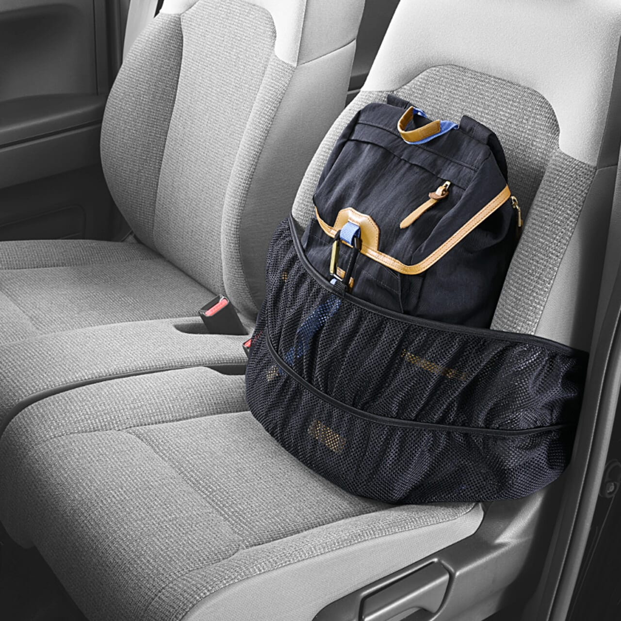 |「そうやって使うんだ?」「確かに理にかなってる…」あらゆる車種に対応。すぐに取り付けたいアイデア カーグッズを紹介