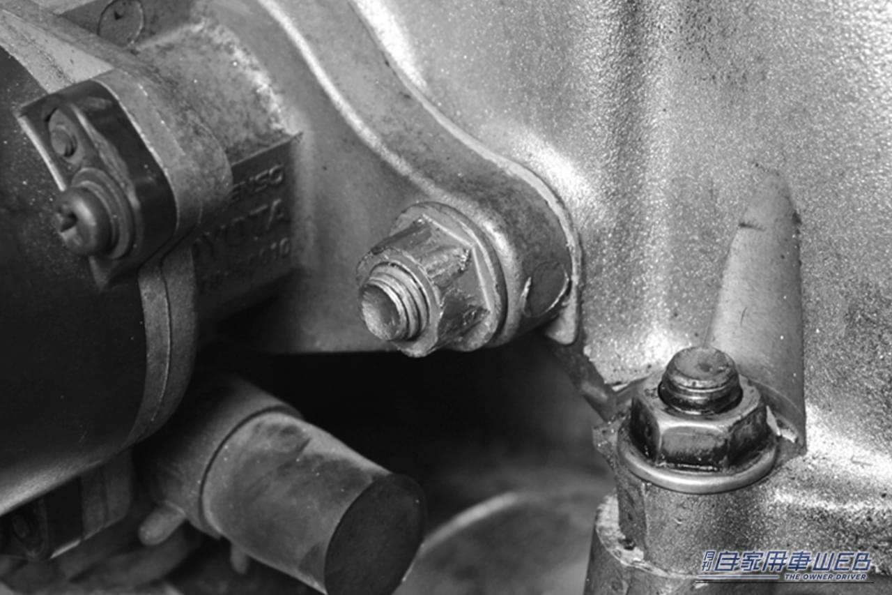 ナット｜「マジで外れた…」「これは試したい」固く締まったナットの対処法。誰でもすぐに実践可能なテクニックを紹介。