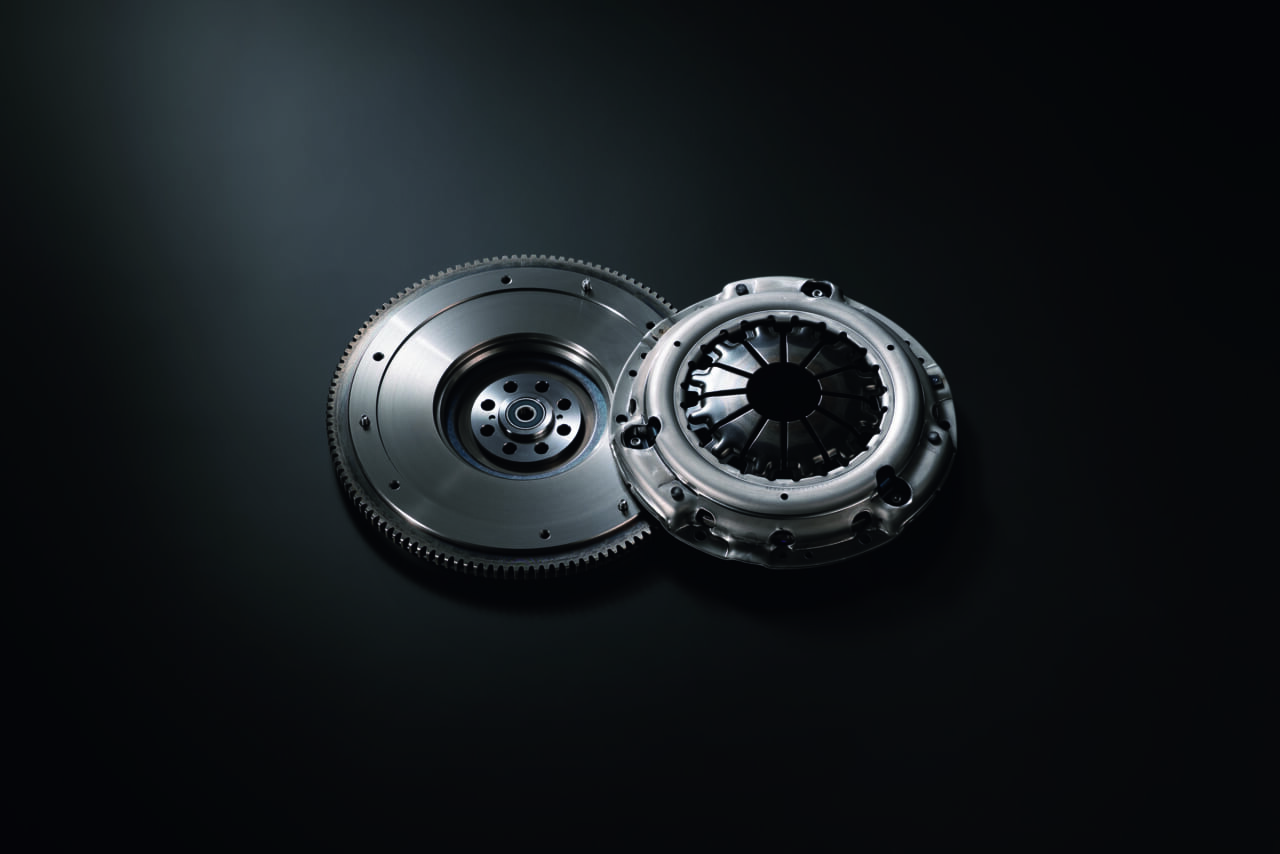 |モータースポーツ技術を凝縮した究極モデル登場!スバルBRZ「STI Sport TYPE RA」【合計300台が抽選販売、価格は497万2000円〜】