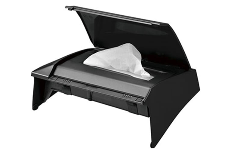 カーメイトのプリウス専用ティシューケース(NZ843)|「これは革新的」「デッドスペースにピッタリとハマる」簡単装着で効果抜群! スタイリッシュで見た目もイイ感じのカーグッズを紹介